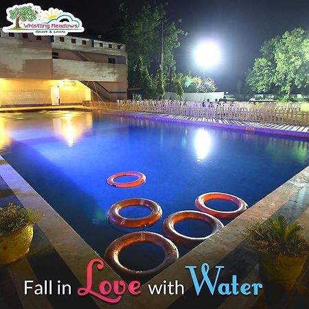 Hotel Whistling Meadows Ahmedabad Exterior foto